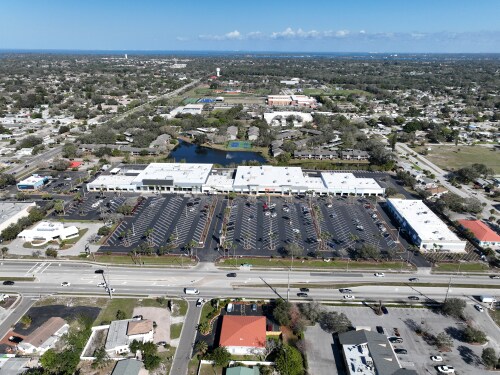 More Photos Of 5502-5726 Cortez Rd W, Bradenton Storefront For Lease