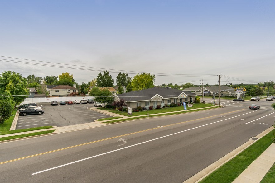 More Photos Of 3479-3491 W 4800 S, Roy Medical For Lease