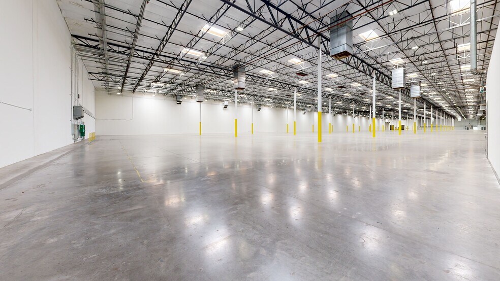 Primary Photo Of 6825 W Buckeye Rd, Phoenix Distribution For Lease