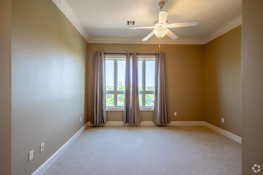 More Photos Of 820 N Thompson Ln, Murfreesboro Apartments For Sale