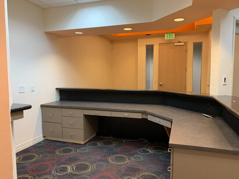 More Photos Of 6000 Fairway Dr, Rocklin Medical For Sale