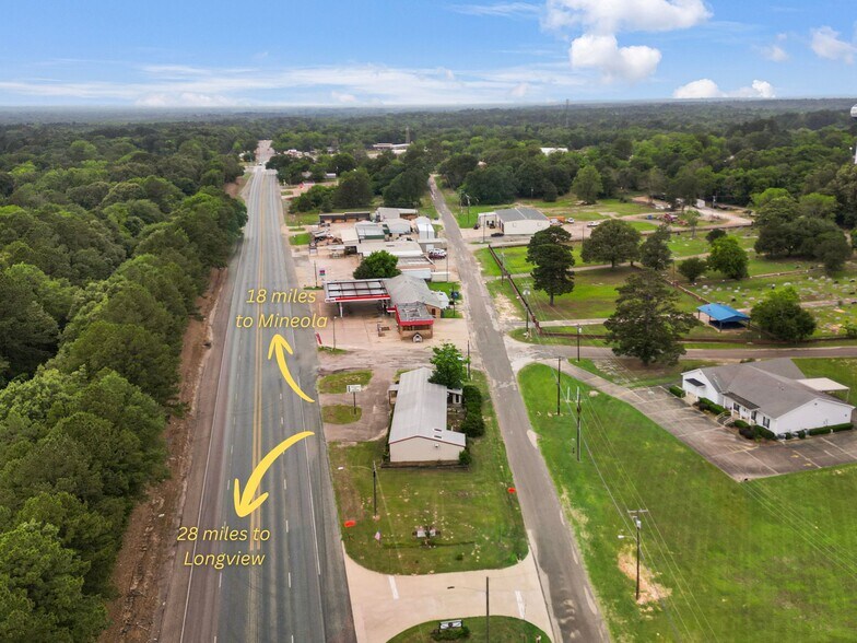 More Photos Of 521 E Front St, Hawkins General Retail For Sale