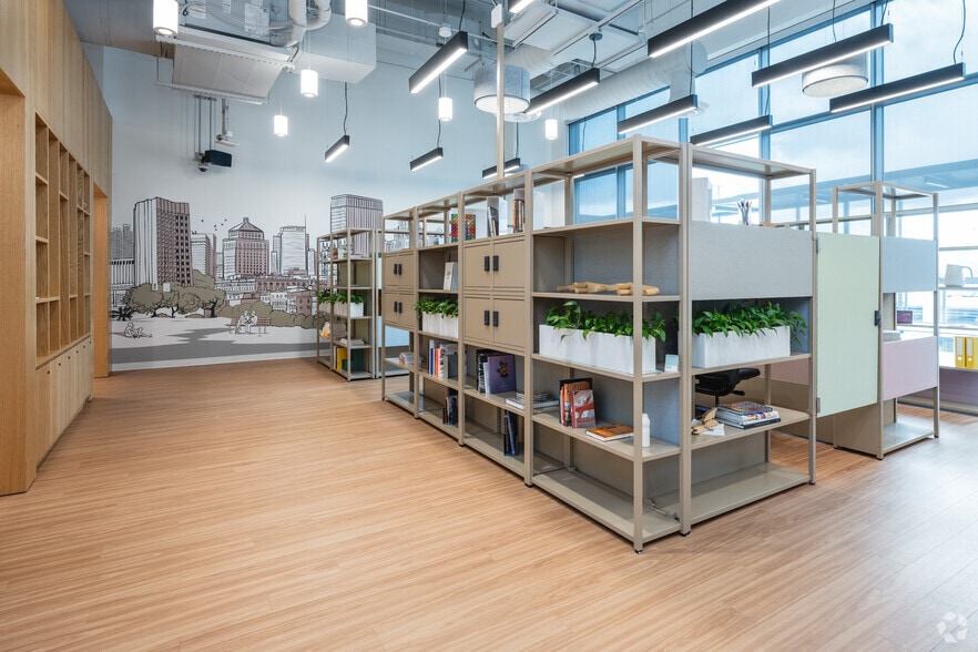 More Photos Of 355 S Main St, Greenville Coworking Space