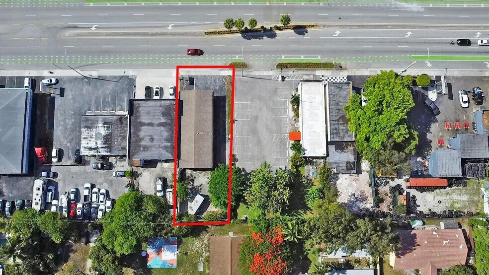 More Photos Of 200 W Prospect Rd, Oakland Park Freestanding For Sale