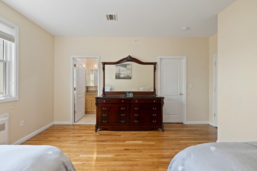 More Photos Of 68 Main St, Monsey Apartments For Sale