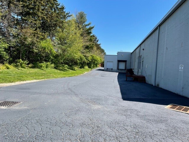 More Photos Of 2251 Rombach Ave, Wilmington Office For Lease