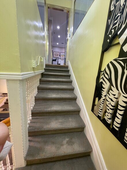 More Photos Of 1021 S Union Ave, Los Angeles Office Residential For Lease