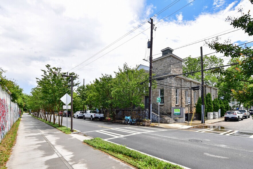 More Photos Of 889 Wylie St SE, Atlanta Loft Creative Space For Lease