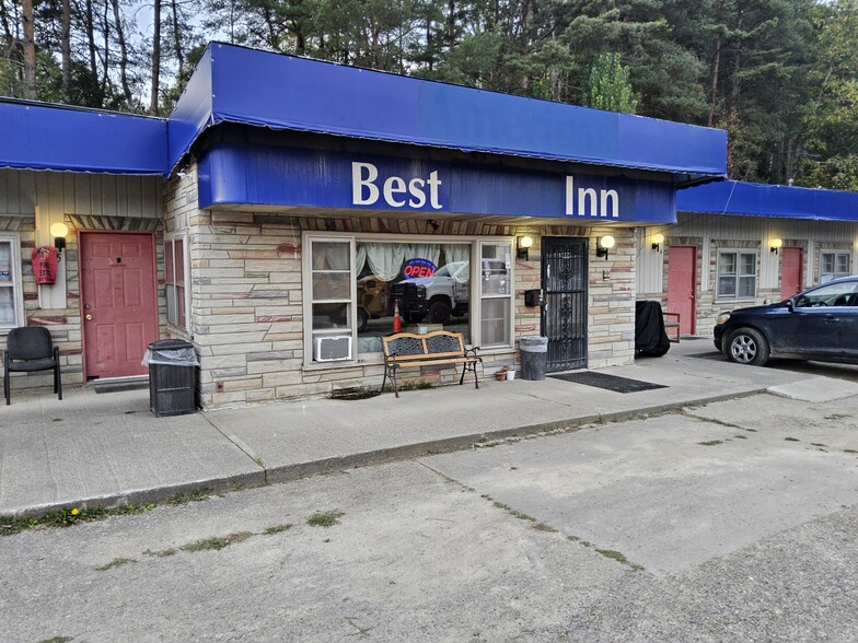 Primary Photo Of 3186 Andover Rd, Wellsville Hotel For Sale