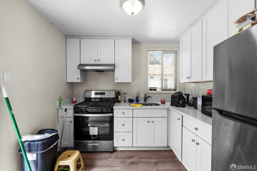More Photos Of 451 Rollins Rd, Burlingame Multifamily For Sale
