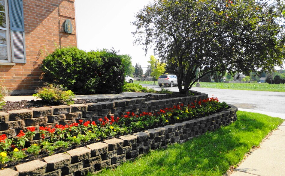 More Photos Of 6125 Greenbay Rd, Kenosha Medical For Sale