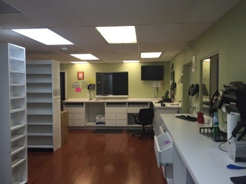 More Photos Of 3007 W Cypress St, Tampa General Retail For Sale