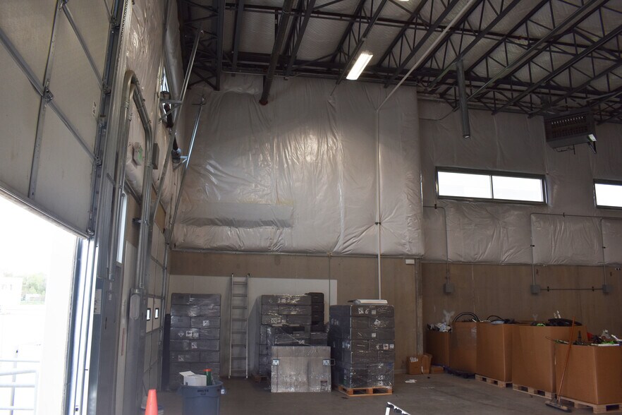 More Photos Of 2300 E 76th Ave, Denver Warehouse For Lease