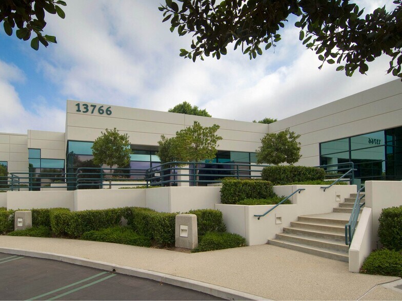 More Photos Of 20 Fairbanks, Irvine Unknown For Lease