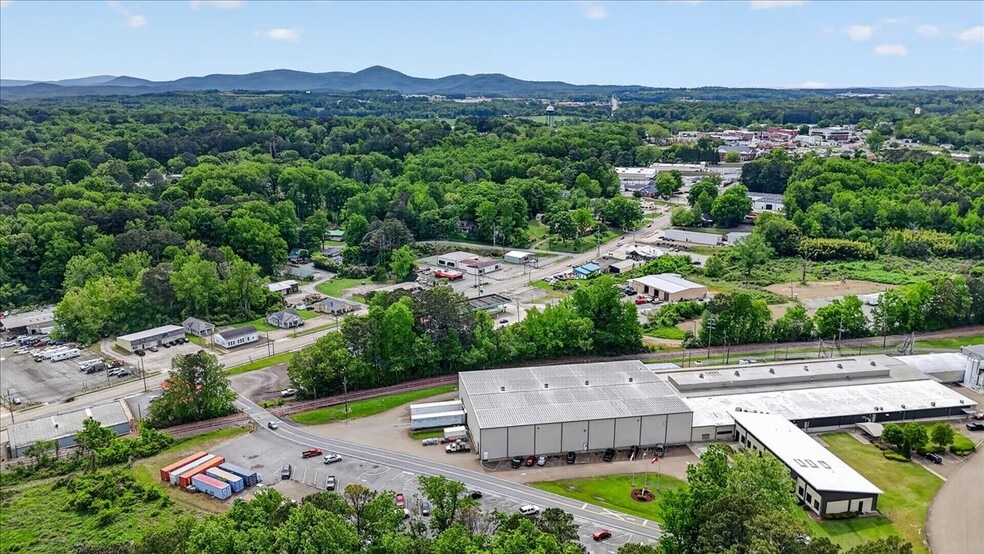 More Photos Of 79 Jones St, Jasper Warehouse For Sale