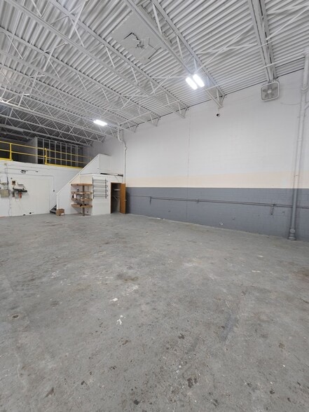 More Photos Of 3540 Jefferson Ave SE, Grand Rapids Warehouse For Lease