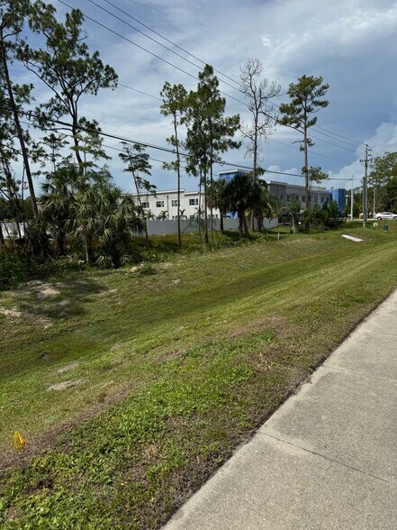 More Photos Of 4299 7th Ave NW, Naples Land For Sale