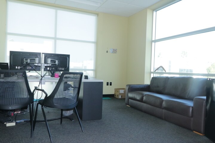 More Photos Of 2816 Columbia St, Torrance Light Distribution For Lease