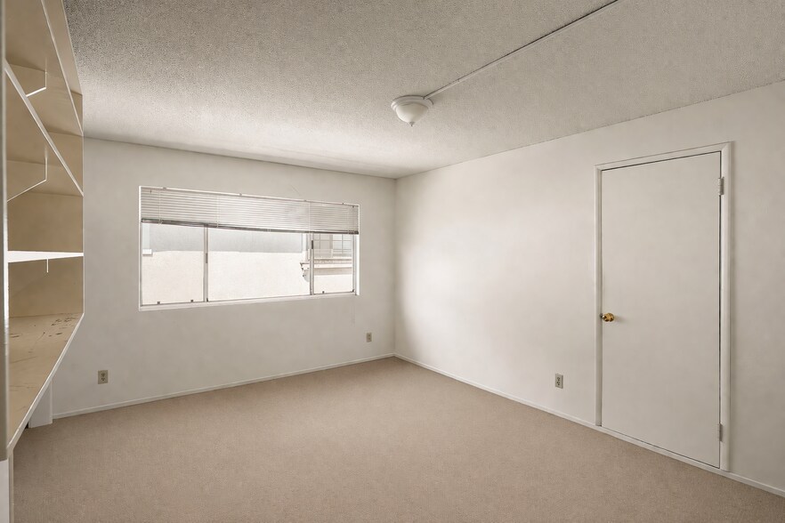 More Photos Of 104 N Atlantic Blvd, Alhambra Apartments For Sale