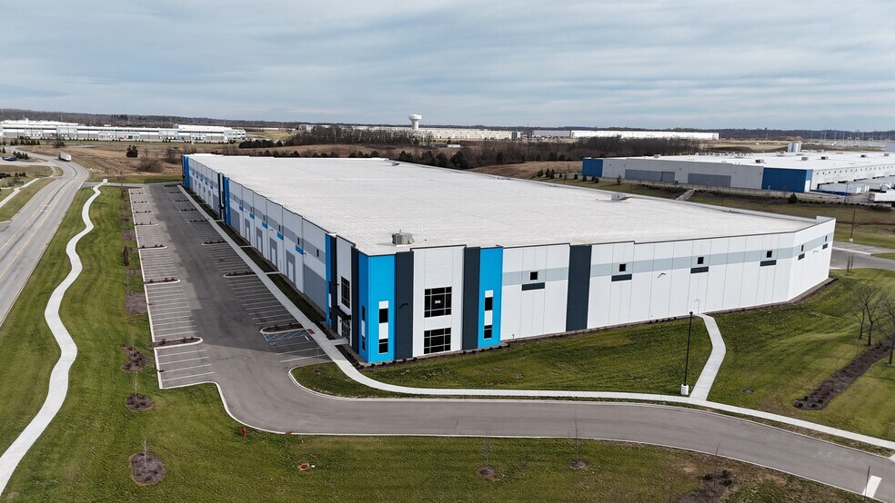 Primary Photo Of 300 Logistics Ave, Jeffersonville Industrial For Lease