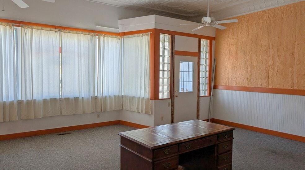 More Photos Of 207 S Broadway Ave, Gilbert Office For Sale