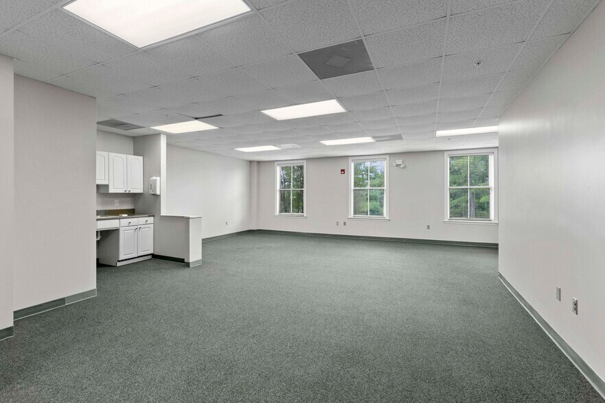 More Photos Of 19701 Bethel Church Rd, Cornelius Office For Sale