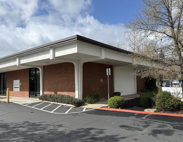 More Photos Of 5222 Madison Ave, Sacramento Office Residential For Lease