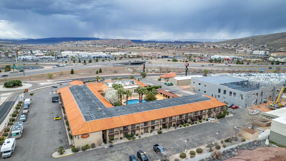 More Photos Of 1450 S Auto Mall Dr, St George Hotel For Sale