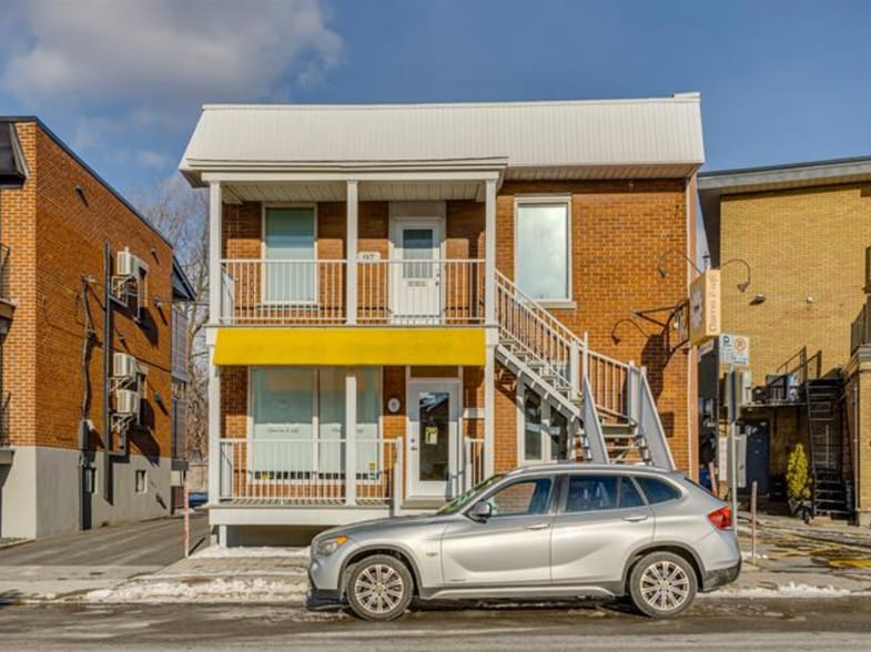 Primary Photo Of 95-97 Saint-Sylvestre Rue, Longueuil Storefront Retail Residential For Sale