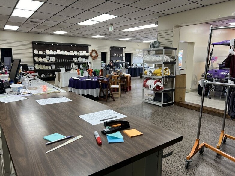 More Photos Of 304 Boston Post Rd, Orange Showroom For Sale