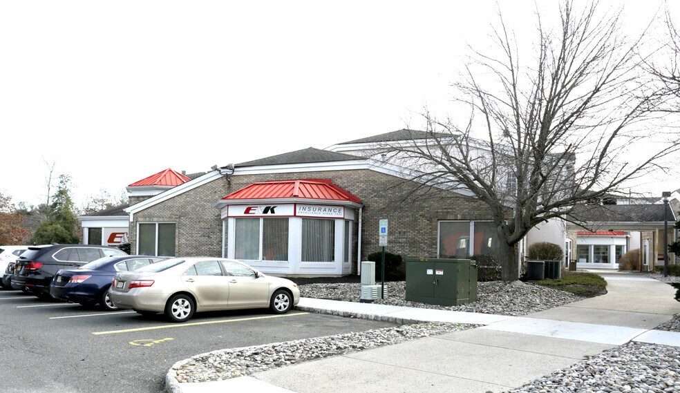 More Photos Of 613 Hope Rd, Eatontown Unknown For Lease