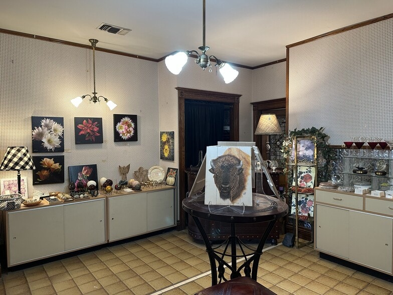 More Photos Of 23 Tubac Rd, Tubac Storefront Retail Residential For Sale
