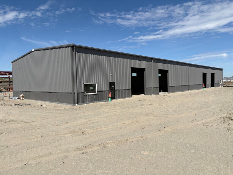 Primary Photo Of 2574 Henderson Loop, Richland Warehouse For Lease