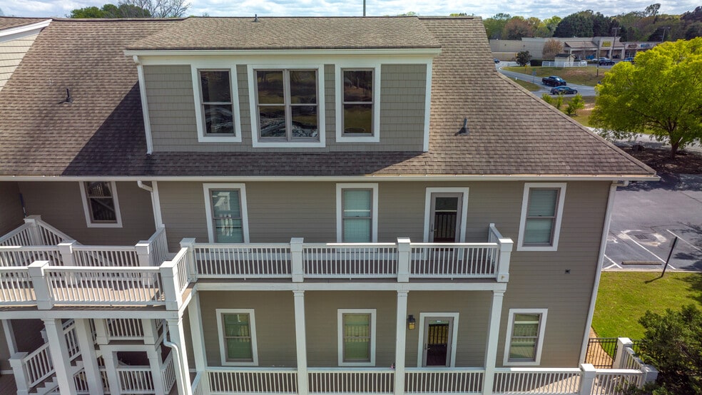 More Photos Of 1129 Lake Oconee Pky, Eatonton Office For Lease