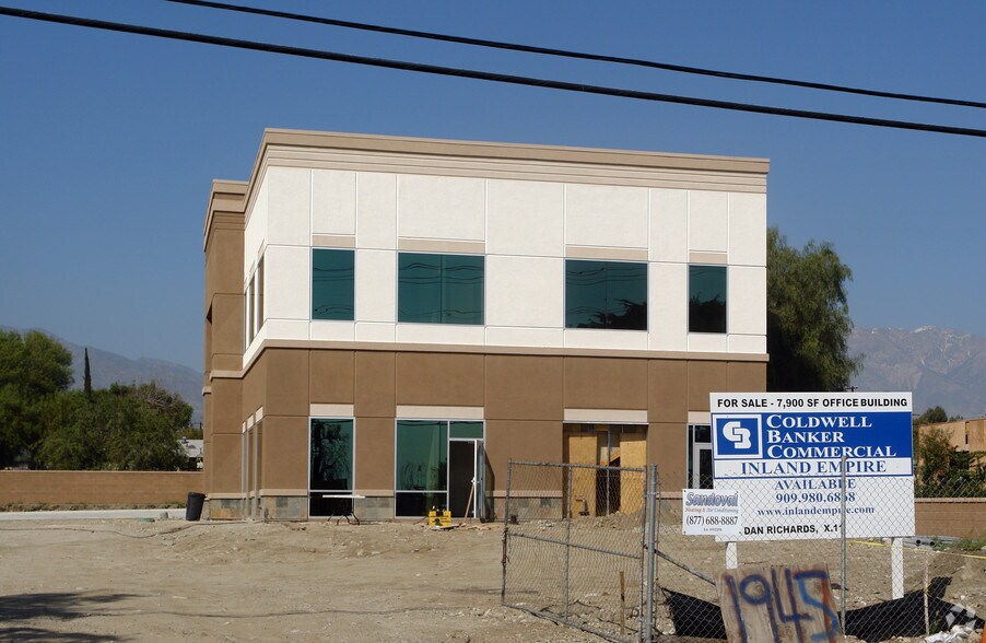 More Photos Of 1945 W 9th St, Upland Loft Creative Space For Lease