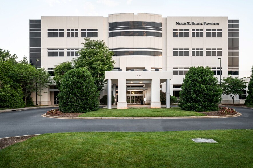 More Photos Of 1650 Skylyn Dr, Spartanburg Medical For Lease