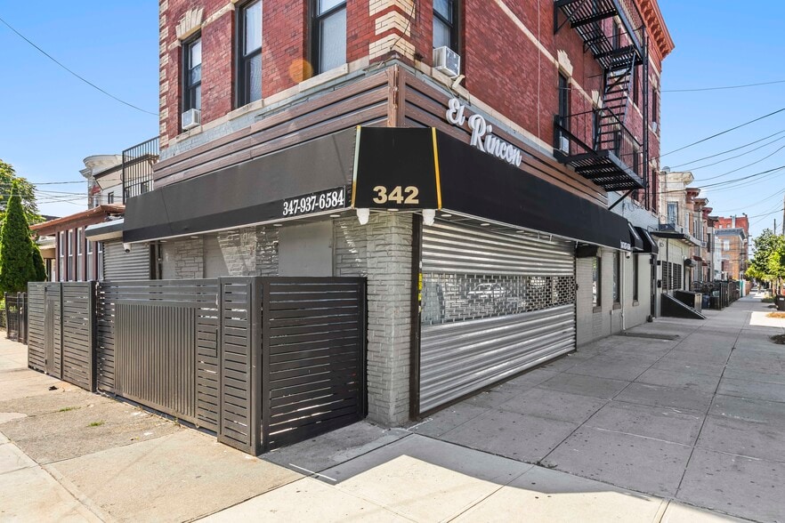 Primary Photo Of 342 Ridgewood Ave, Brooklyn Apartments For Lease