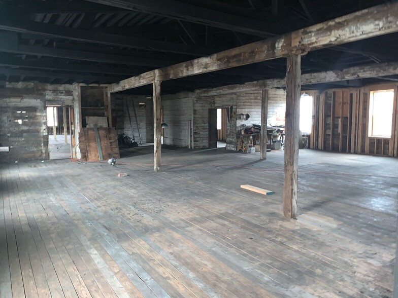 More Photos Of 5629 Madison Rd, Cincinnati Warehouse For Sale