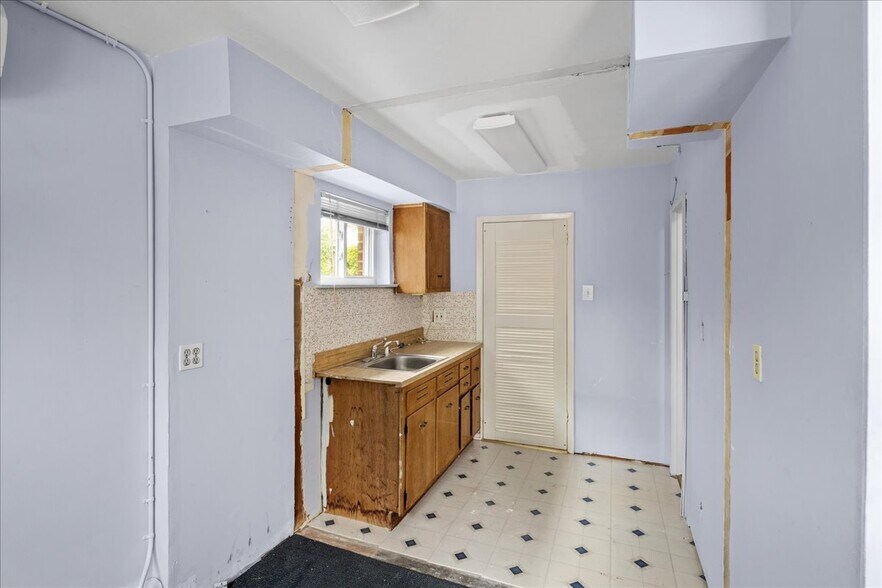 More Photos Of 25-31-25-33 Francis Lewis Blvd, Flushing Office Residential For Sale