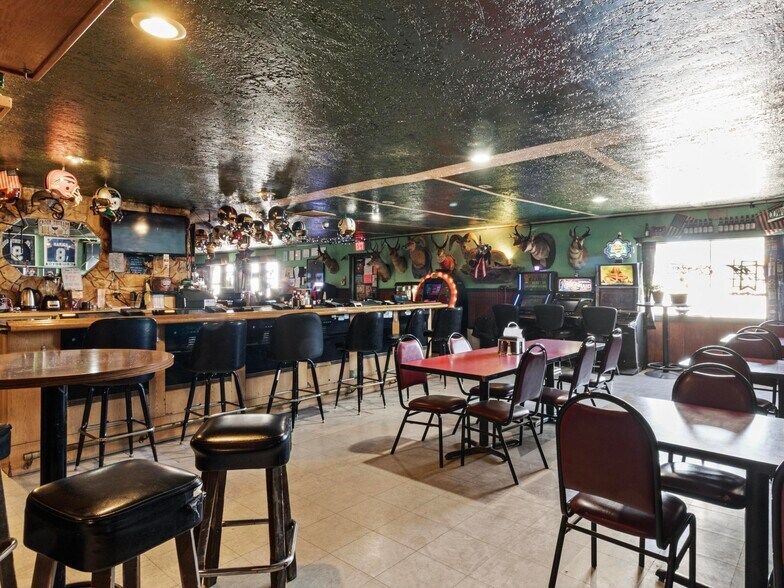 More Photos Of 1015 Chestnut St, Carlin Convenience Store For Sale