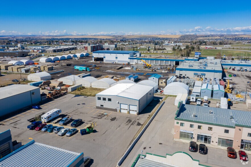 More Photos Of 145 East Lake Blvd NE, Airdrie Warehouse For Sale