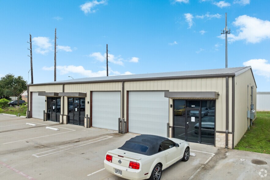 More Photos Of 19005 FM 529, Cypress Unknown For Lease