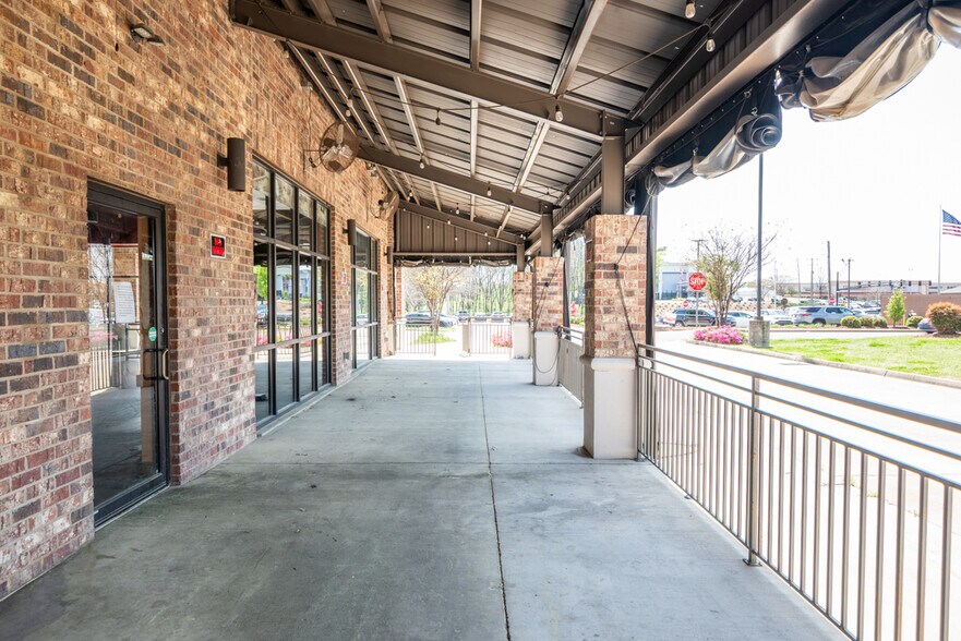 More Photos Of 87 Cotton Mill Rd, Starkville Storefront For Lease