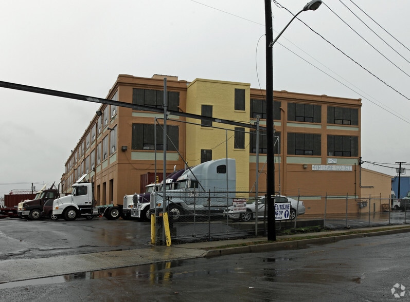 More Photos Of 1-29 Lister Ave, Newark Warehouse For Lease