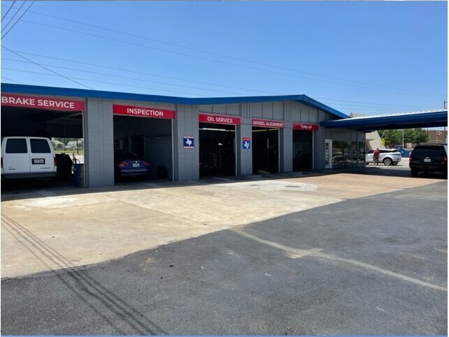 More Photos Of 5151 Gus Thomasson Rd, Mesquite Auto Repair For Sale