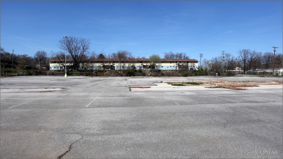 More Photos Of 4509 Melrose Ave, Melrose Land For Sale