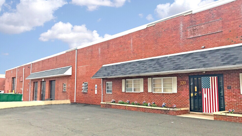 More Photos Of 320 Camer Dr, Bensalem Warehouse For Lease