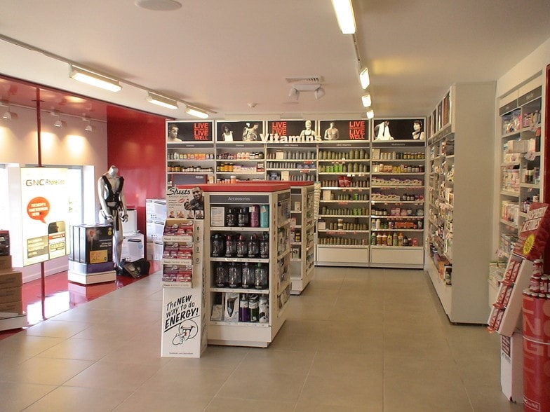 More Photos Of 688 N State Route 17, Paramus Freestanding For Lease