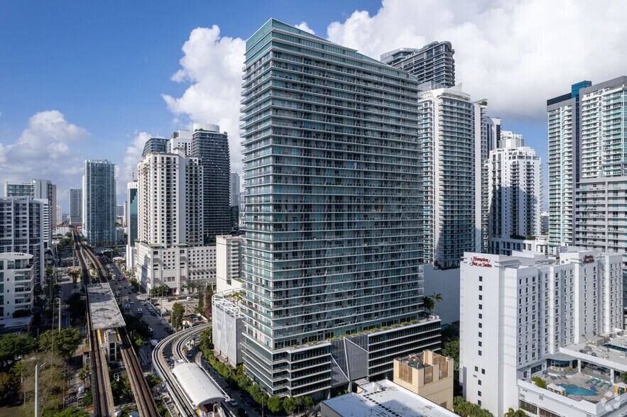 More Photos Of 1111 SW 1st Ave, Miami Apartments For Sale