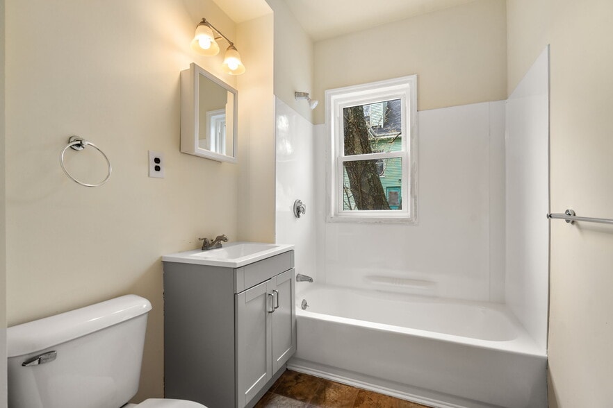 More Photos Of 10 Royal St, Boston Multifamily For Sale